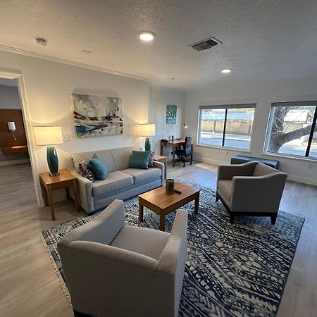 B&J Hotels Roswell Bagian luar foto