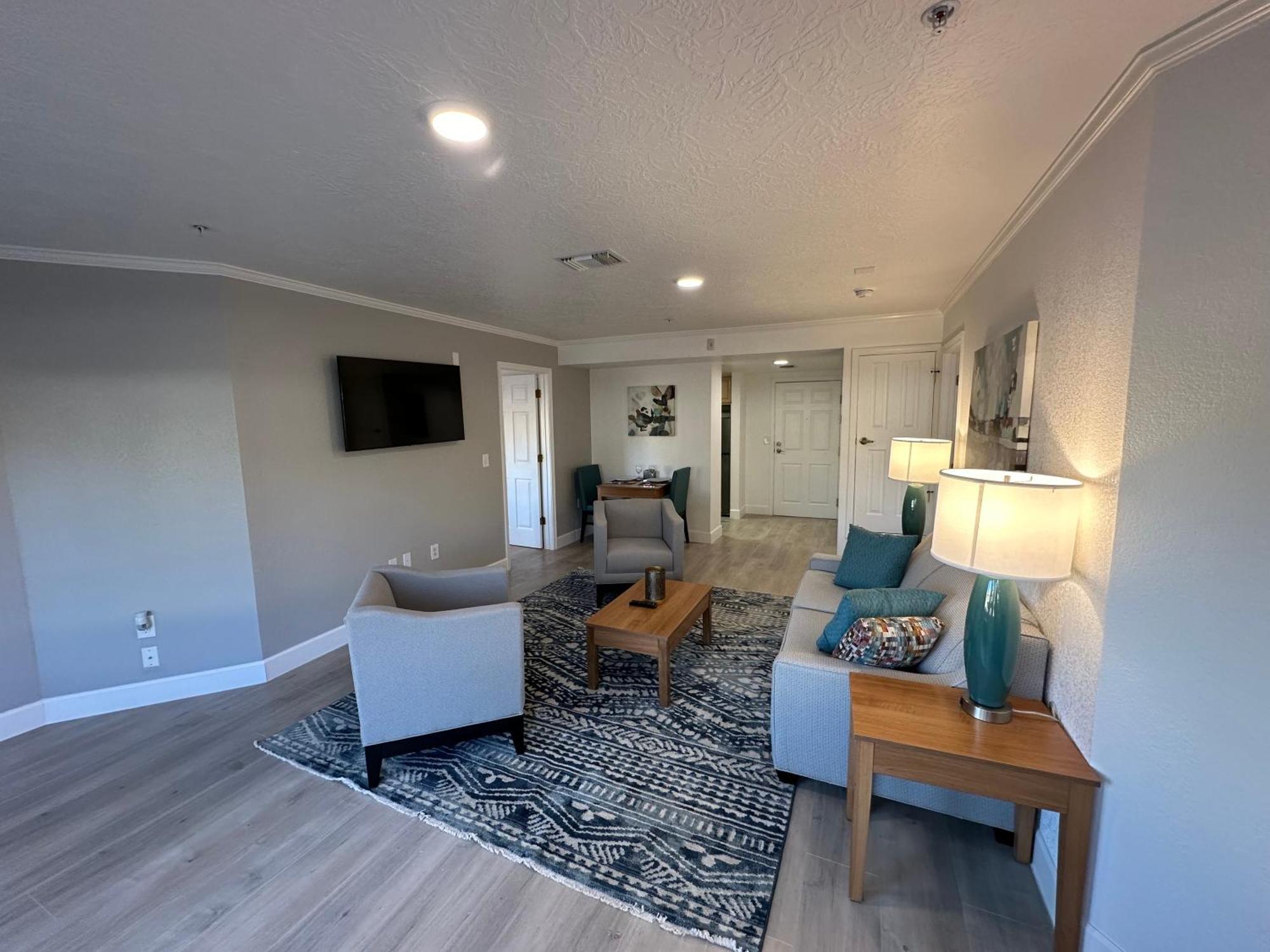 B&J Hotels Roswell Bagian luar foto